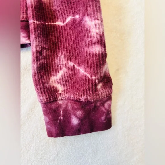 Royce Women's Pink Tie-Dye Long Sleeve Sweatshirts Crop Top Size Medium EUC - Picture 4 of 8